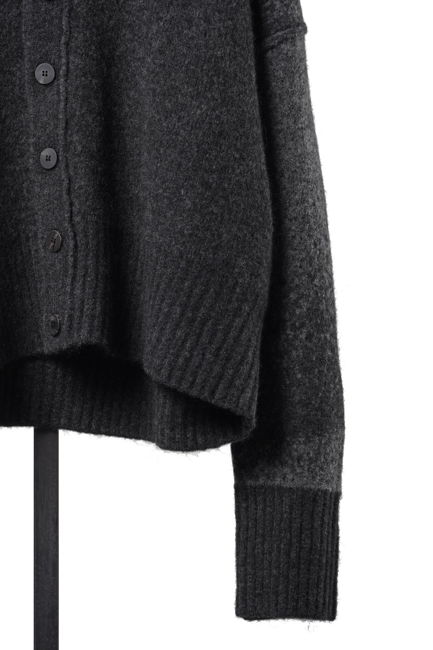 画像をギャラリービューアに読み込む, ISABEL BENENATO Yak Cardigan with Shaded Jacquard in Two Colours (GRAPHITE)