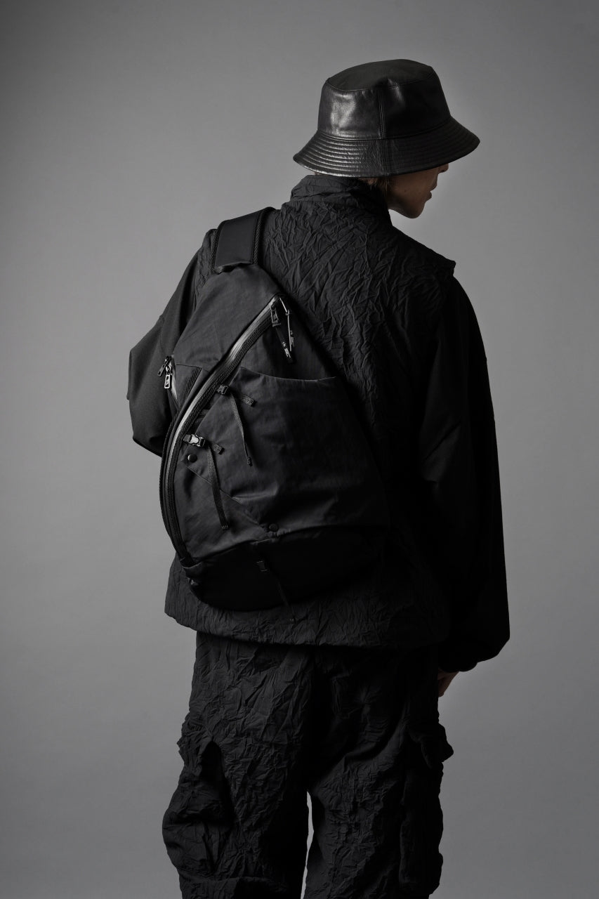 画像をギャラリービューアに読み込む, F/CE. TEXTURED TWILL 3 POINTS SLINGER BAG (BLACK)