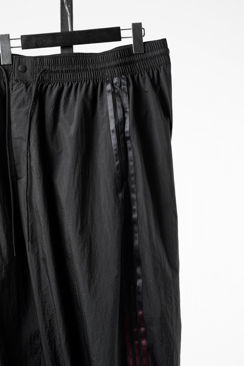 画像をギャラリービューアに読み込む, Y-3 Yohji Yamamoto M GRADIENT 3 STRIPES NYLON TRACK PANT (BLACK)