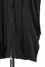 画像をギャラリービューアに読み込む, thom/krom OVERSIZED SLEEVELESS ZIP UP HOODIE / SOFT COTTON SWEAT (BLACK)