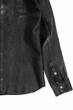 画像をギャラリービューアに読み込む, ISAMU KATAYAMA BACKLASH JAPAN CALF NATURAL DYED “GARMENT-WASH” SHIRT (BLACK)