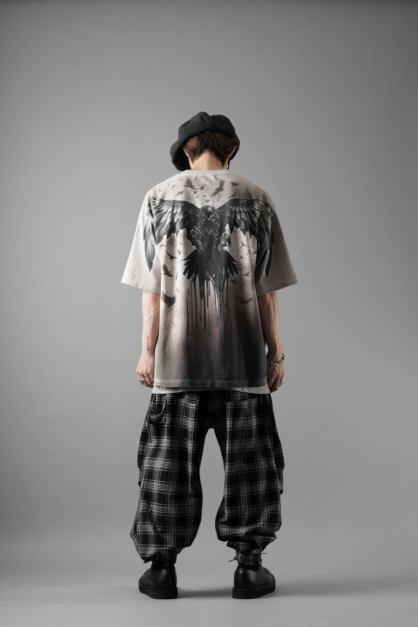 Load image into Gallery viewer, beauty : beast Full-surface S/S TEE (RAVEN / BEIGE PRINT)