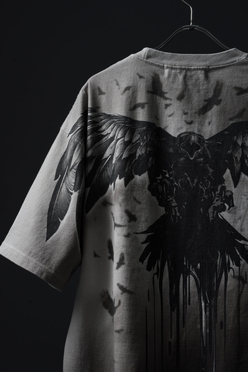 Load image into Gallery viewer, beauty : beast Full-surface S/S TEE (RAVEN / BEIGE PRINT)