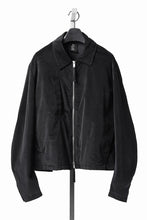 Load image into Gallery viewer, thom/krom TRUCKER JACKET / VELVET STRETCH (BLACK)