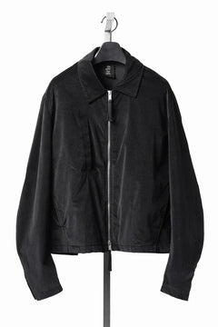 Load image into Gallery viewer, thom/krom TRUCKER JACKET / VELVET STRETCH (BLACK)