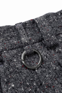 画像をギャラリービューアに読み込む, TARO HORIUCHI / th products Extra Volumed Tapered Trousers / Bishu Nep Tweed (grey)