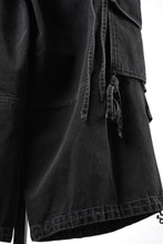 Load image into Gallery viewer, 【SAMPLE】A.F ARTEFACT KNOTTING DETAIL VOLUME PANTS / FADED DENIM (BLACK)