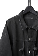 Load image into Gallery viewer, 【SAMPLE】A.F ARTEFACT KNOTTING DETAIL SHORT JACKET / FADED DENIM (BLACK)
