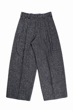 画像をギャラリービューアに読み込む, TARO HORIUCHI / th products Extra Volumed Tapered Trousers / Bishu Nep Tweed (grey)