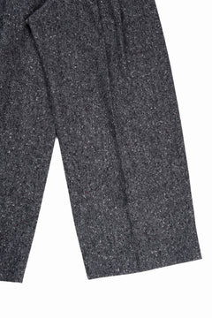 画像をギャラリービューアに読み込む, TARO HORIUCHI / th products Extra Volumed Tapered Trousers / Bishu Nep Tweed (grey)