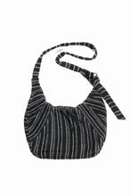 画像をギャラリービューアに読み込む, Professor.E KNIT SHOULDER BAG (BLACK/GREY)