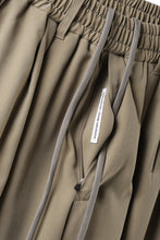 画像をギャラリービューアに読み込む, F/CE. TECH WOOL OCTA WIDE PANTS (BEIGE)