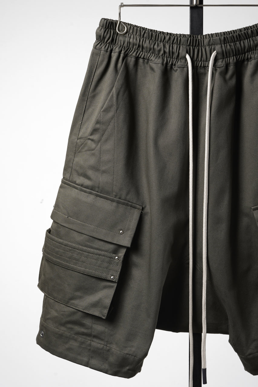 Load image into Gallery viewer, 【SAMPLE】A.F ARTEFACT COTTON TWIIL DROPCROTCH SHORTS (DARK OLIVE)
