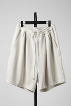 画像をギャラリービューアに読み込む, N/07 2TUCK EASY SHORTS / RIBBED CARDBOARD KNIT JERSEY (LIGHT BEIGE)