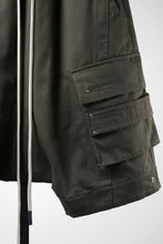 Load image into Gallery viewer, 【SAMPLE】A.F ARTEFACT COTTON TWIIL DROPCROTCH SHORTS (DARK OLIVE)