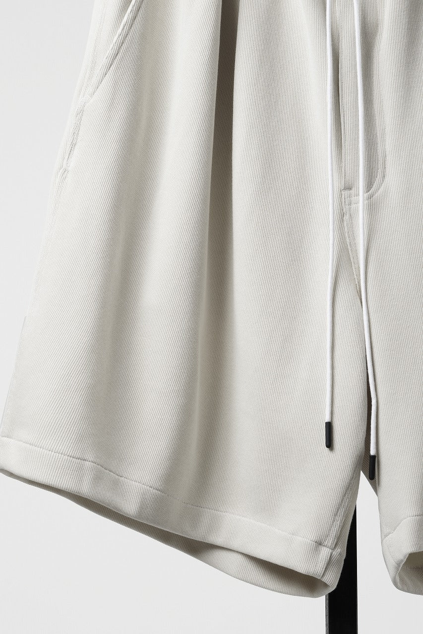 画像をギャラリービューアに読み込む, N/07 2TUCK EASY SHORTS / RIBBED CARDBOARD KNIT JERSEY (LIGHT BEIGE)