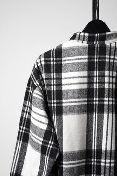 Load image into Gallery viewer, 【SAMPLE】A.F ARTEFACT SWING TOP BLOUSON / HEAVY FLANNEL PLAID (BLACK × WHITE)