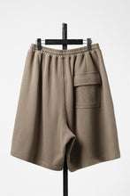 画像をギャラリービューアに読み込む, N/07 2TUCK EASY SHORTS / RIBBED CARDBOARD KNIT JERSEY (SAND)
