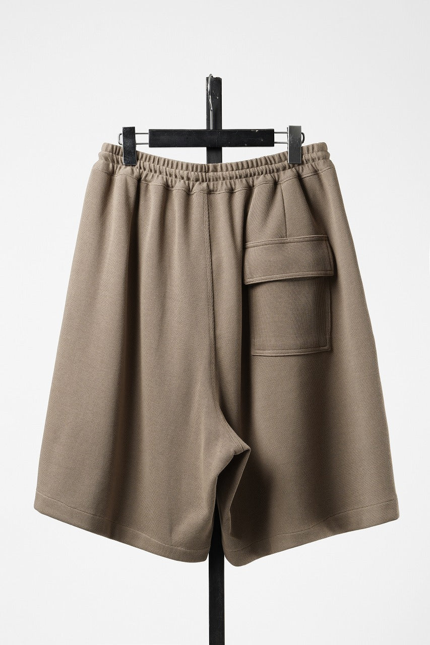 画像をギャラリービューアに読み込む, N/07 2TUCK EASY SHORTS / RIBBED CARDBOARD KNIT JERSEY (SAND)