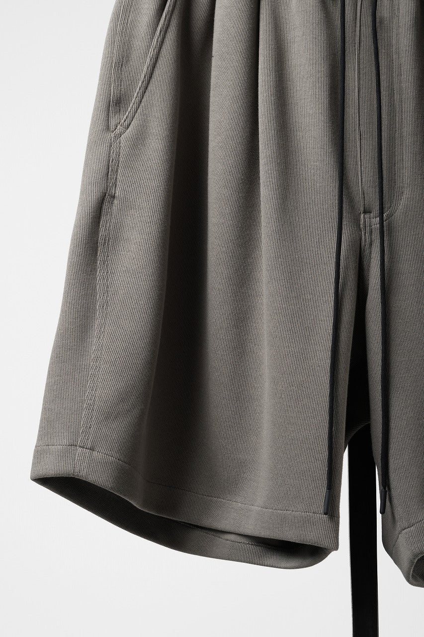 画像をギャラリービューアに読み込む, N/07 2TUCK EASY SHORTS / RIBBED CARDBOARD KNIT JERSEY (GREIGE)