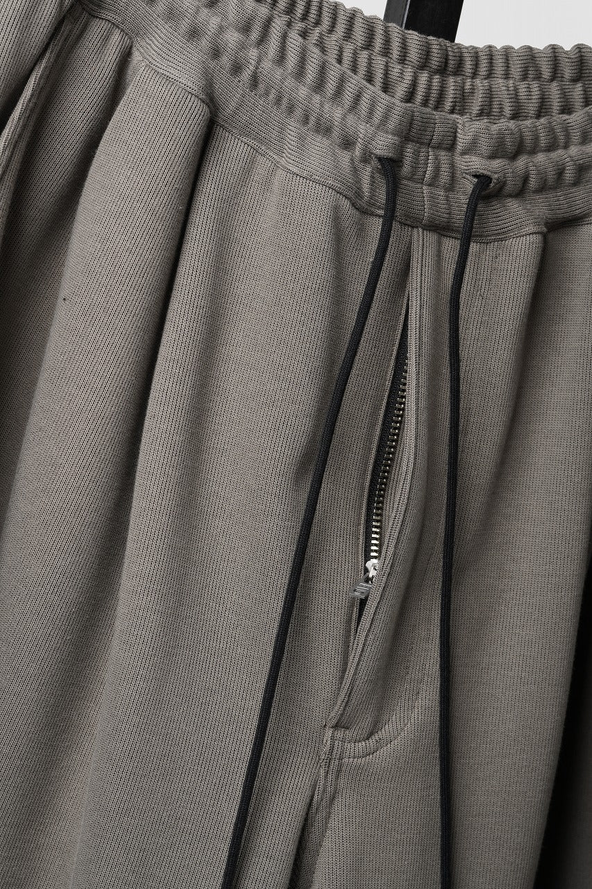 画像をギャラリービューアに読み込む, N/07 2TUCK EASY SHORTS / RIBBED CARDBOARD KNIT JERSEY (GREIGE)
