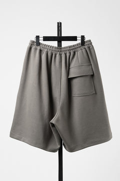 画像をギャラリービューアに読み込む, N/07 2TUCK EASY SHORTS / RIBBED CARDBOARD KNIT JERSEY (GREIGE)