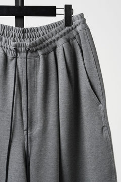 画像をギャラリービューアに読み込む, N/07 2TUCK EASY SHORTS / RIBBED CARDBOARD KNIT JERSEY (GREY)