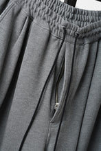 画像をギャラリービューアに読み込む, N/07 2TUCK EASY SHORTS / RIBBED CARDBOARD KNIT JERSEY (GREY)