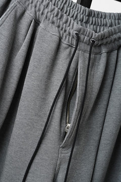 画像をギャラリービューアに読み込む, N/07 2TUCK EASY SHORTS / RIBBED CARDBOARD KNIT JERSEY (GREY)