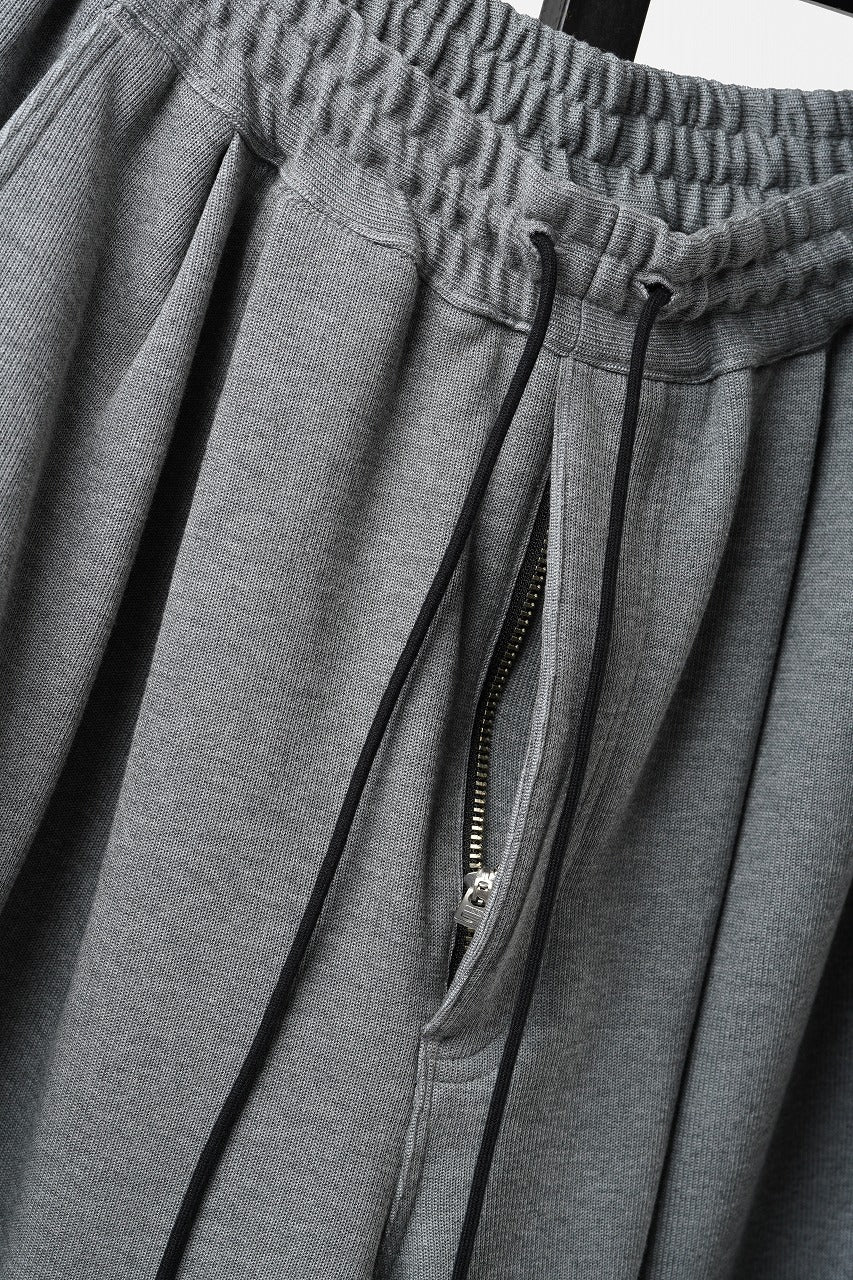画像をギャラリービューアに読み込む, N/07 2TUCK EASY SHORTS / RIBBED CARDBOARD KNIT JERSEY (GREY)