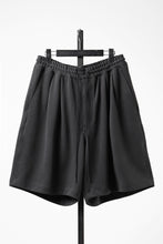 画像をギャラリービューアに読み込む, N/07 2TUCKS EASY SHORTS / RIBBED CARDBOARD KNIT JERSEY (CHARCOAL)