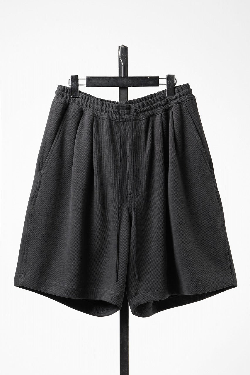 画像をギャラリービューアに読み込む, N/07 2TUCKS EASY SHORTS / RIBBED CARDBOARD KNIT JERSEY (CHARCOAL)