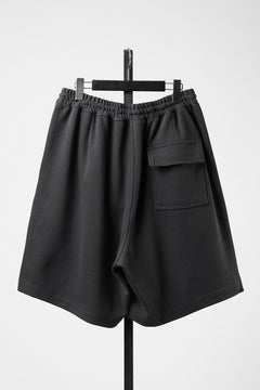画像をギャラリービューアに読み込む, N/07 2TUCKS EASY SHORTS / RIBBED CARDBOARD KNIT JERSEY (CHARCOAL)