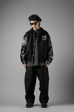 Load image into Gallery viewer, LASTMAN CAR CLUB JACKET (BLACK)