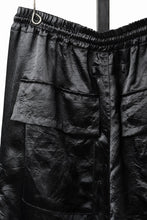 画像をギャラリービューアに読み込む, 【SAMPLE SALE】A.F ARTEFACT SATIN LOWCROTCH MILITARY WIDE SHORTS (BLACK)