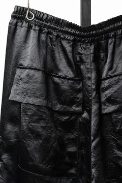 画像をギャラリービューアに読み込む, 【SAMPLE SALE】A.F ARTEFACT SATIN LOWCROTCH MILITARY WIDE SHORTS (BLACK)