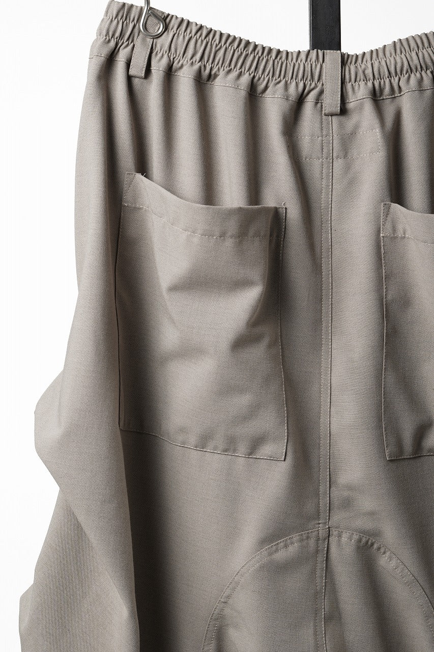 画像をギャラリービューアに読み込む, 【SAMPLE SALE】A.F ARTEFACT TUCK SHORTS / TROPICAL WOOL (LIGHT BEIGE)