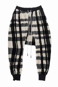 Load image into Gallery viewer, A.F ARTEFACT SAROUEL JOGGER PANTS / JACQUARD DEFORMED PLAID VELOR (BLACK x GREY x IVORY)