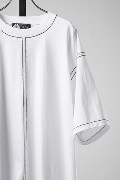 Load image into Gallery viewer, OBLADI BLACK STITCHES ON WHITE T-SHIRT (WHITE)