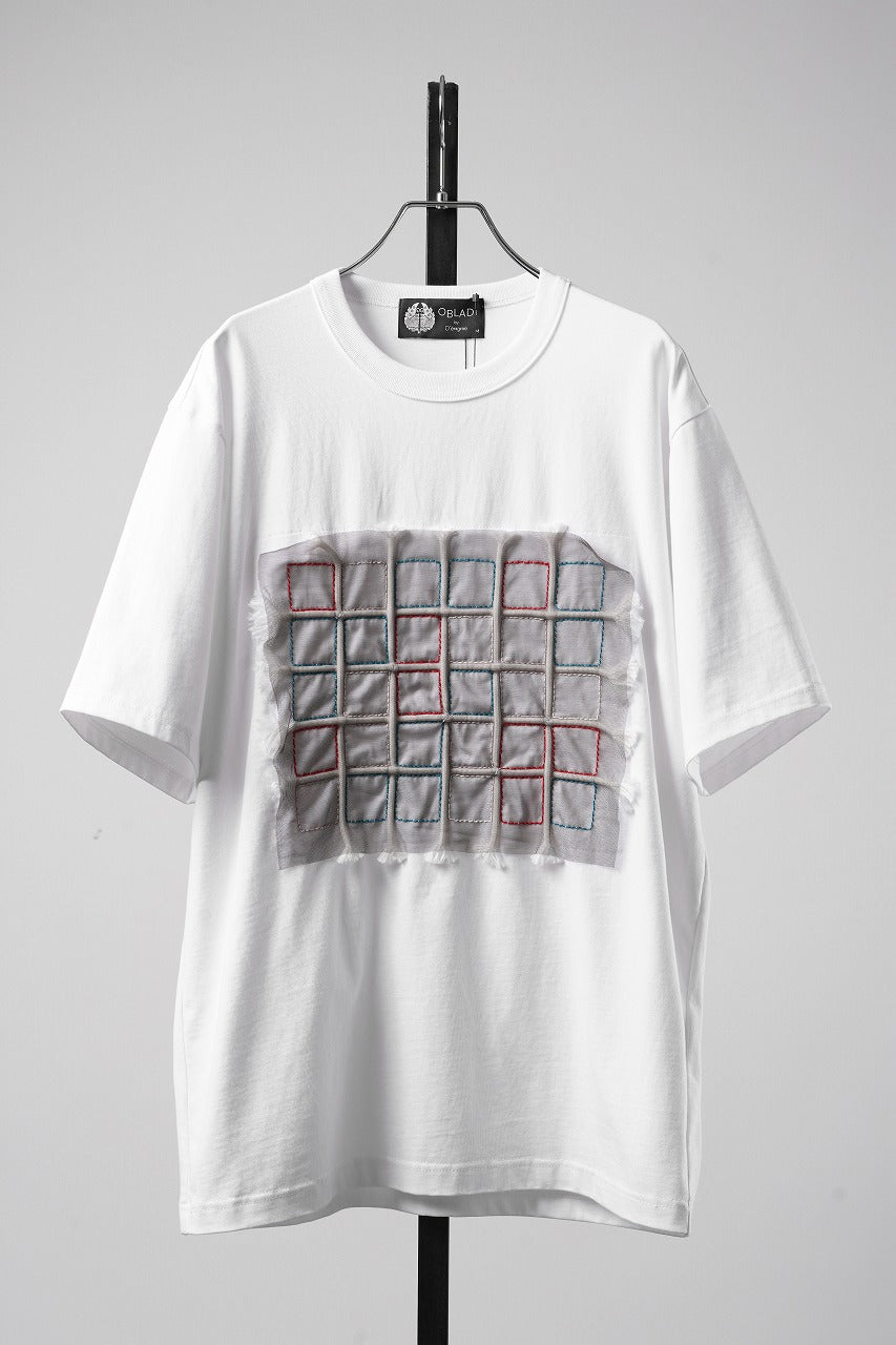Load image into Gallery viewer, OBLADI WHITE T-SHIRT WITH GREEN-RED CRISSCROSS SQUARE STITCHES ON MESH (WHITE)