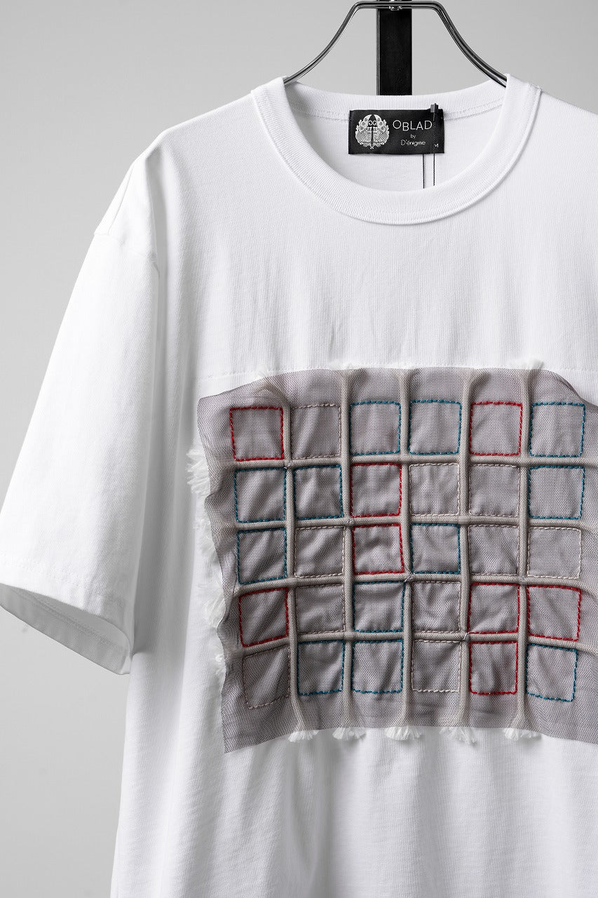 Load image into Gallery viewer, OBLADI WHITE T-SHIRT WITH GREEN-RED CRISSCROSS SQUARE STITCHES ON MESH (WHITE)