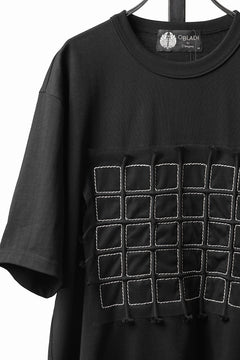 Load image into Gallery viewer, OBLADI BLACK T-SHIRT WITH BEIGE CRISSCROSS SQUARE STITCHES ON MESH (BLACK)