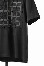 Load image into Gallery viewer, OBLADI BLACK T-SHIRT WITH BEIGE CRISSCROSS SQUARE STITCHES ON MESH (BLACK)