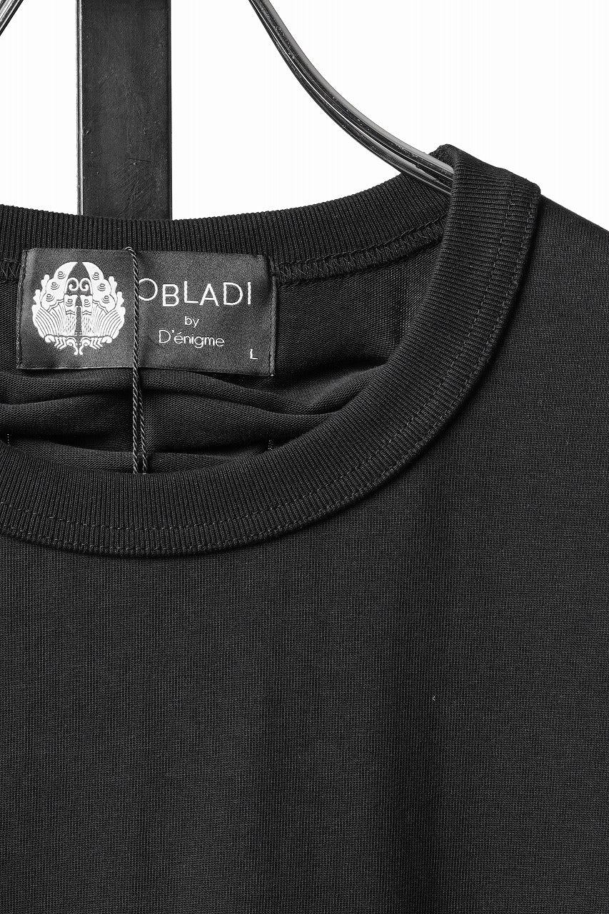 Load image into Gallery viewer, OBLADI YOKE SMOCKING T-SHIRT (BLACK)