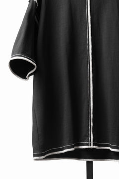 Load image into Gallery viewer, OBLADI BLACK T-SHIRT WITH BEIGE OVERLOCK STITCHING (BLACK)