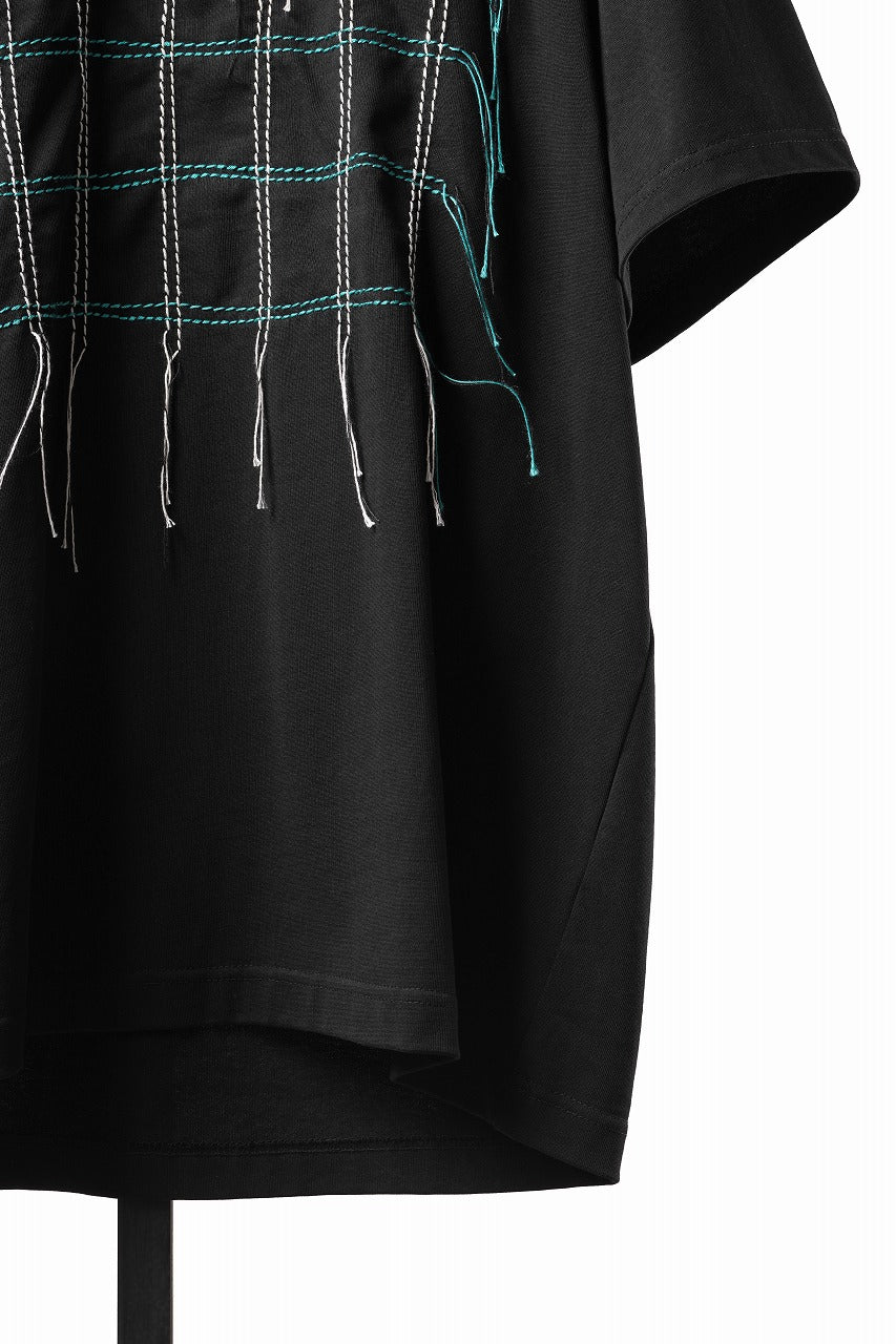 Load image into Gallery viewer, OBLADI GREEN &amp; BEIGE GRID STITCHES ON BLACK T-SHIRT (BLACK)