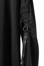 Load image into Gallery viewer, OBLADI D-RING LONG SLEEVE T-SHIRT (BLACK)