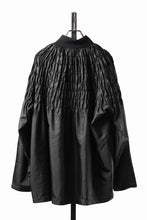 Load image into Gallery viewer, OBLADI HALF-BODY GATHERED PARACHUTE LONG SLEEVES (BLACK)