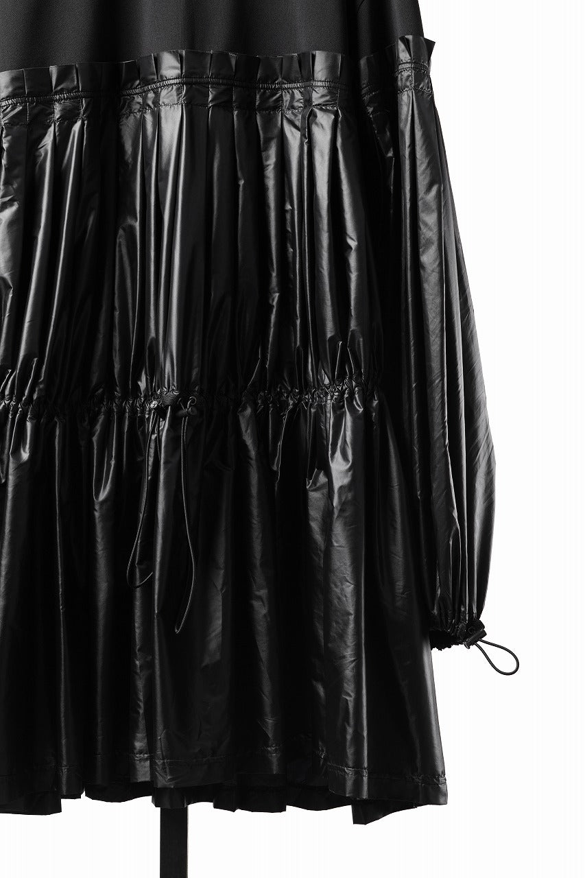 Load image into Gallery viewer, OBLADI PARACHUTE KNIFE- PLEAT TOPS (BLACK)
