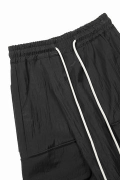 画像をギャラリービューアに読み込む, A.F ARTEFACT VOLUME WRAP CARGO SHORTS (BLACK)